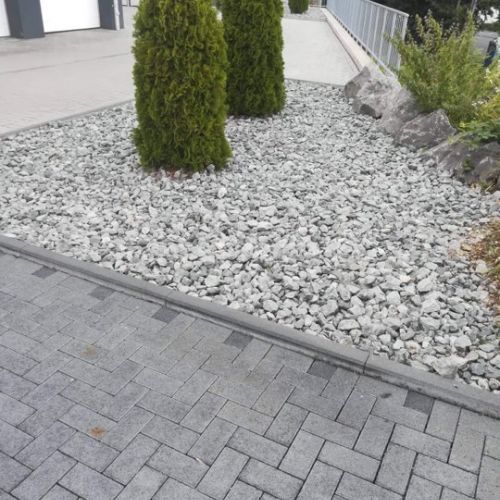 Außenanlagenpflege